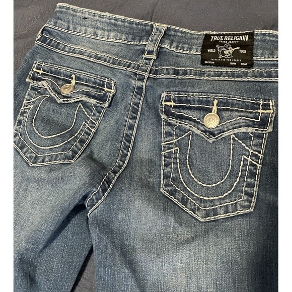 True Religion Jennie Curvy Mid Rise Denim Capri Size 27 Light Wash Jean - Picture 9 of 12